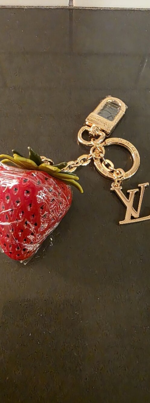 Keychain - Picture 3 of 4